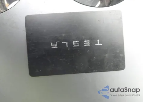 2023 Tesla Model Y Awd/Long Range Dual Motor All-Wheel Drive z USA, uszkodzony, nr VIN 7SAYGDEE7PA042087